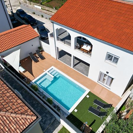 Bernie Apartments With A Pool Задар Екстериор снимка